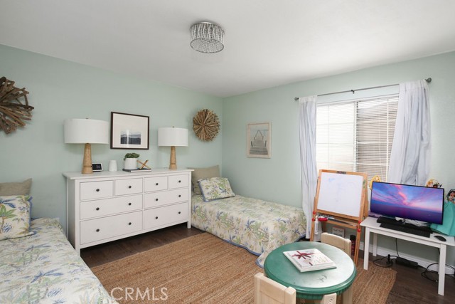 Detail Gallery Image 15 of 41 For 5024 N Bentree Cir, Long Beach,  CA 90807 - 4 Beds | 2 Baths