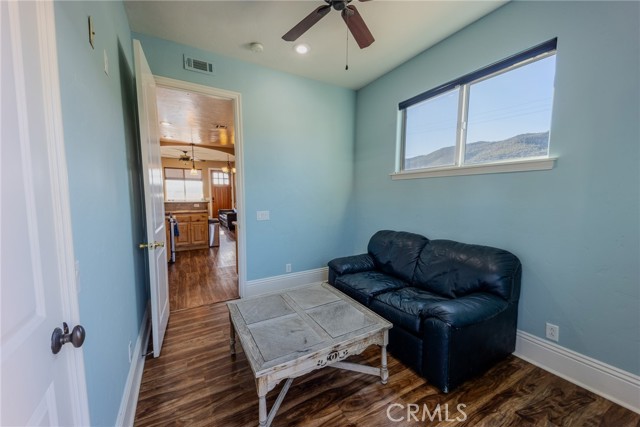 Detail Gallery Image 9 of 19 For 312 N Division Dr, Big Bear City,  CA 92314 - 3 Beds | 2 Baths