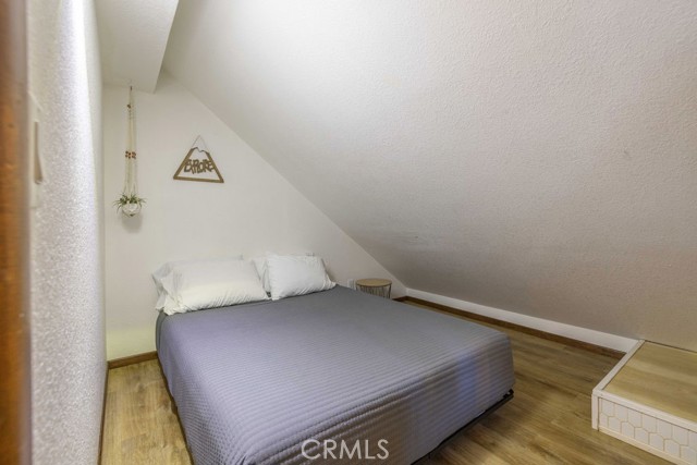 Detail Gallery Image 33 of 43 For 721 Bear Mountain Rd, Big Bear City,  CA 92314 - 3 Beds | 2/1 Baths