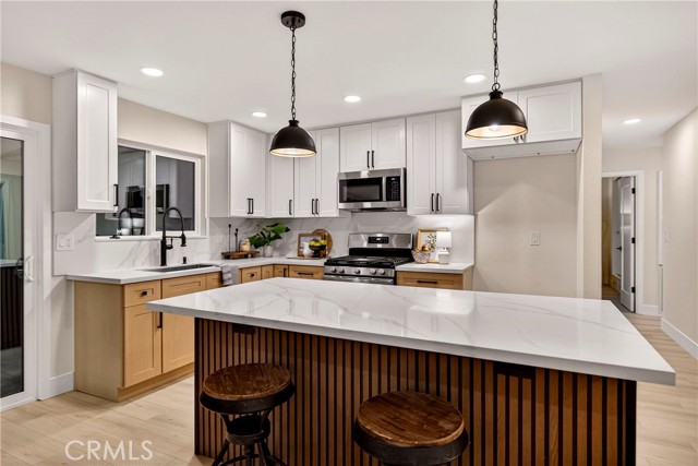 Detail Gallery Image 9 of 48 For 1623 Diamond, Chico,  CA 95928 - 3 Beds | 2 Baths