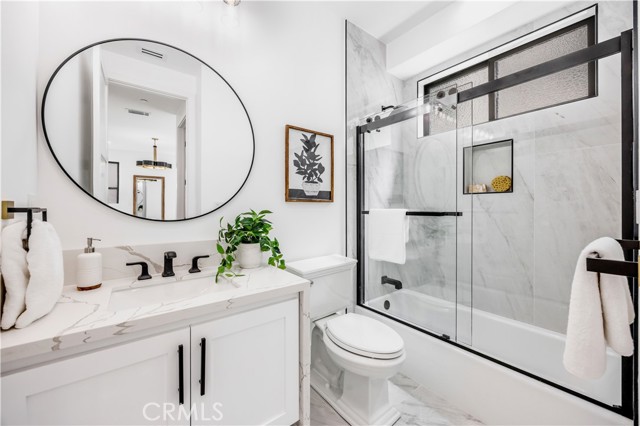 924 17th St, Hermosa Beach CA: https://media.crmls.org/medias/3135d5f6-d84c-4199-b364-320930466be4.jpg