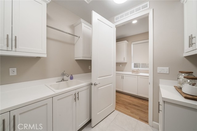 Image 16 of 63 For 20 Tandeo Drive