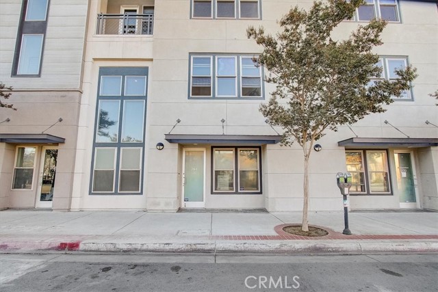 31368c5b 511e 442c Bfcf 9064e85dd0e0