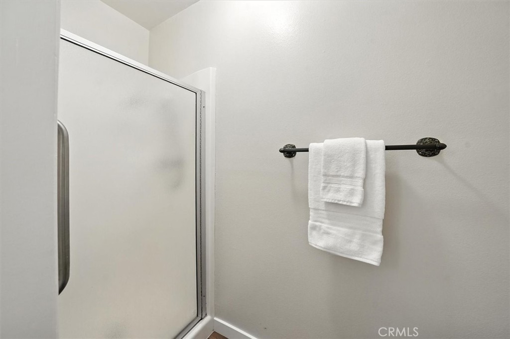 https://media.crmls.org/medias/3136ca72-d357-4e73-9bb8-3e07570cff5d.jpg?preset=X-Large