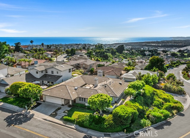 207 Calle Rica, San Clemente CA: https://media.crmls.org/medias/3136f642-f73d-45c3-b158-f1f583466466.jpg
