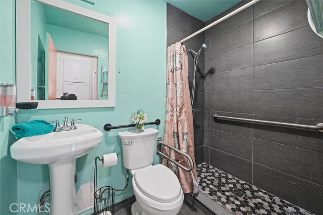 1311 Knox Street photo 32