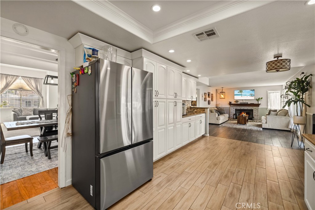 MLS #SR25245034 image #9