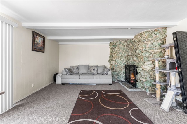 7948 Fallbrook Ave, West Hills CA: https://media.crmls.org/medias/31395320-8ffc-4ba9-86a0-5da96282f550.jpg
