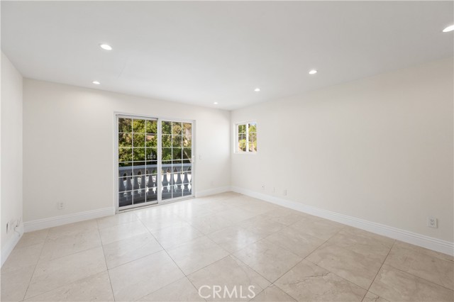 3856 Vista Linda Drive, Encino CA: https://media.crmls.org/medias/3139a14c-9eed-4436-8593-ebdf12c4ecd0.jpg