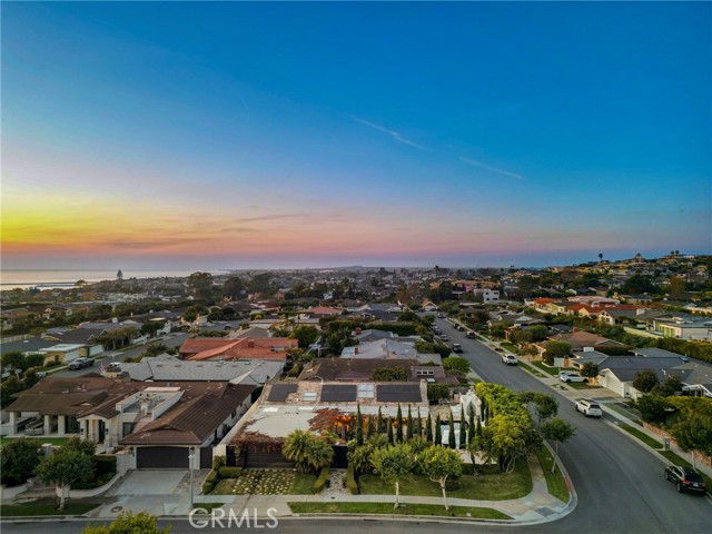 Detail Gallery Image 18 of 26 For 4621 Wayne, Corona Del Mar,  CA 92625 - 4 Beds | 3/1 Baths