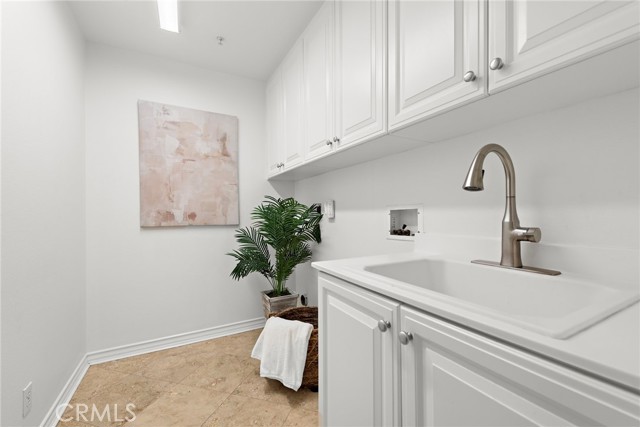 7988 Aldea Circle, Huntington Beach CA: https://media.crmls.org/medias/313c55cf-214f-4e71-b989-b4101b36728a.jpg