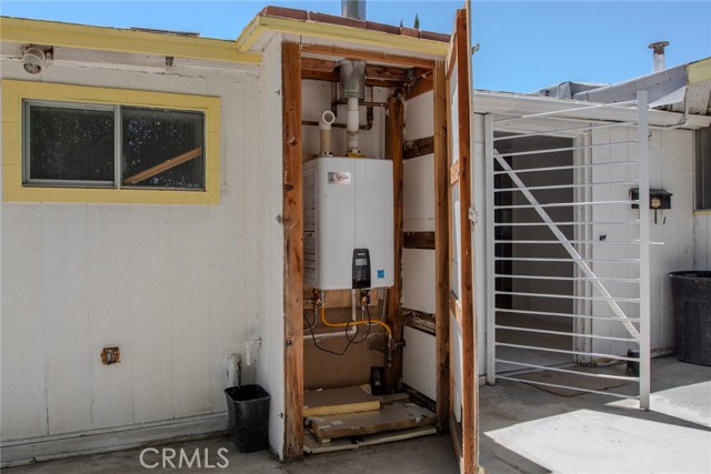 Detail Gallery Image 26 of 37 For 16268 Lorene Dr, Victorville,  CA 92395 - 3 Beds | 3 Baths