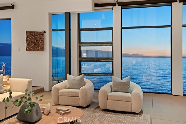 Detail Gallery Image 34 of 75 For 2665 Victoria Dr, Laguna Beach,  CA 92651 - 5 Beds | 4/2 Baths