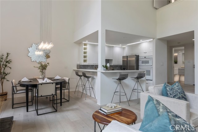 Detail Gallery Image 13 of 33 For 1007 S Catalina Ave #109,  Redondo Beach,  CA 90277 - 2 Beds | 2 Baths