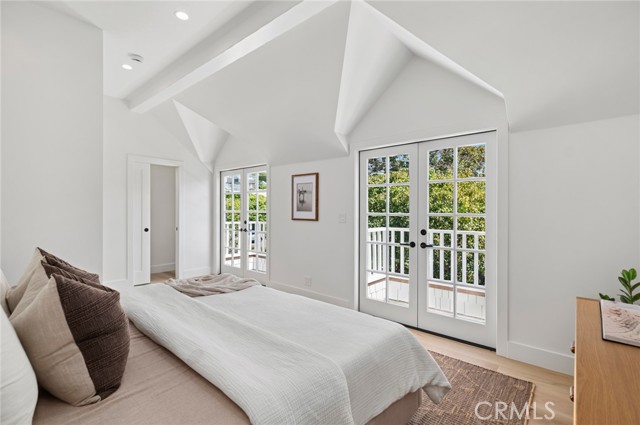 1927 Bayside Drive, Corona del Mar CA: https://media.crmls.org/medias/313ec56b-5dbd-443a-9ed3-783218623801.jpg