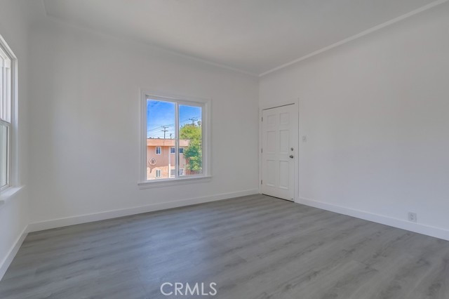 1009 Coronado Avenue, Long Beach CA: https://media.crmls.org/medias/313edf80-f8a5-45b5-9fad-eb08a950a54c.jpg