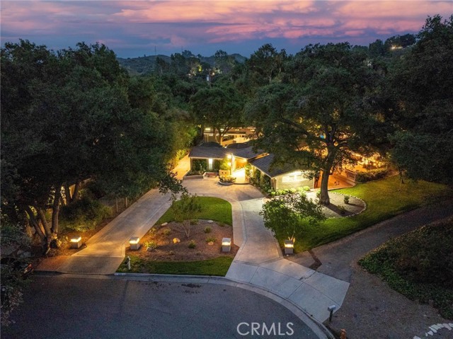 24208 Heritage Lane, Newhall CA: https://media.crmls.org/medias/313f5994-2dc3-4036-a703-d400be291c48.jpg
