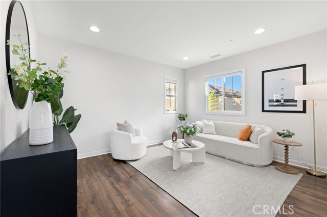 37 Castellana, Lake Forest CA: https://media.crmls.org/medias/313feed3-4f24-48c8-8a21-cb000ddea049.jpg