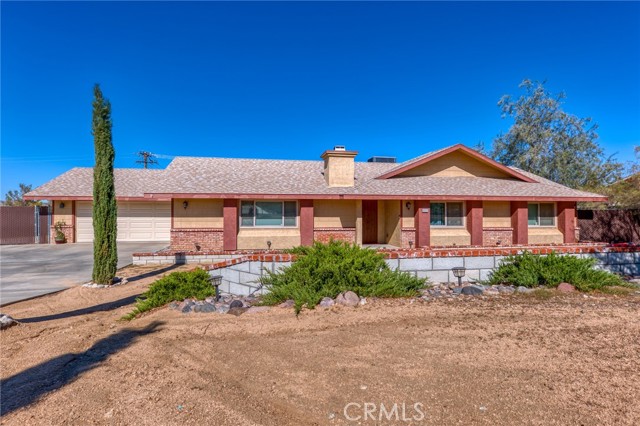 Detail Gallery Image 4 of 32 For 58350 Carlyle, Yucca Valley,  CA 92284 - 3 Beds | 2 Baths