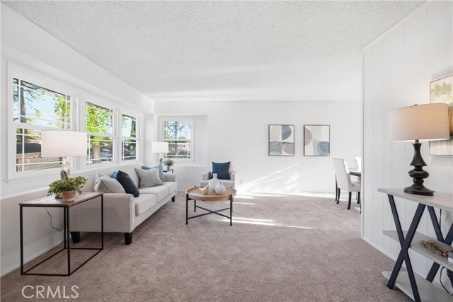 Detail Gallery Image 5 of 31 For 10826 Blucher, Granada Hills,  CA 91344 - 3 Beds | 2 Baths