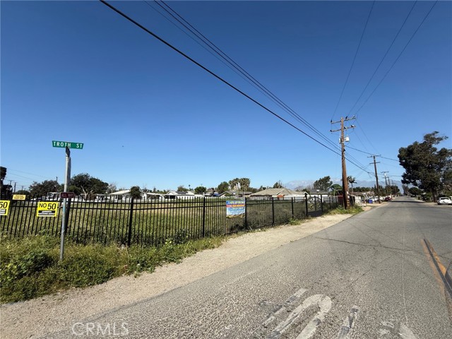 Detail Gallery Image 9 of 15 For 10621 Jurupa Rd, Jurupa Valley,  CA 91752 - – Beds | – Baths