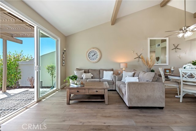 4807 Argosy Lane, Carlsbad CA: https://media.crmls.org/medias/3143523e-9c74-432f-962f-ef31c69bcabf.jpg