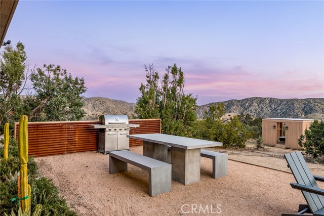 48575 Paradise Avenue, Morongo Valley CA: https://media.crmls.org/medias/3143739f-9884-4f3a-87b9-b4b0647adc4d.jpg