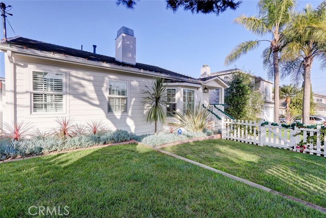 861 12th Court, Manhattan Beach, California 90266, 3 Bedrooms Bedrooms, ,2 BathroomsBathrooms,Residential,Sold,12th,SB21259266