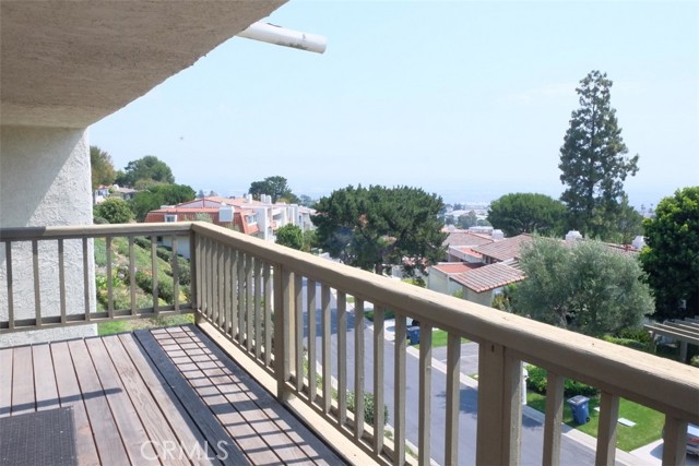 11 Cottonwood Circle, Rolling Hills Estates, California 90274, 2 Bedrooms Bedrooms, ,3 BathroomsBathrooms,Residential,Sold,Cottonwood,SB21154243