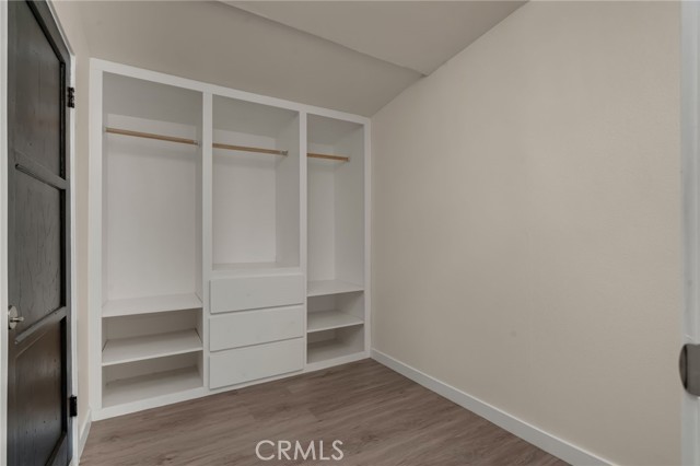 1048 Dexter Street, Los Angeles CA: https://media.crmls.org/medias/31440b22-0c4b-4c2f-b1db-f50f590273ba.jpg