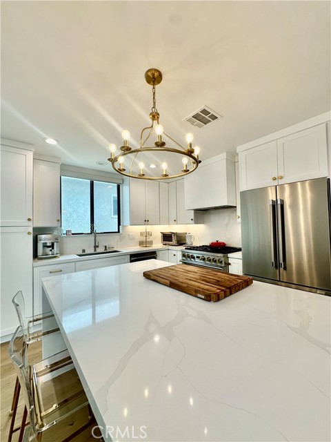 Detail Gallery Image 36 of 43 For 2621 Gates Ave #B,  Redondo Beach,  CA 90278 - 4 Beds | 3 Baths