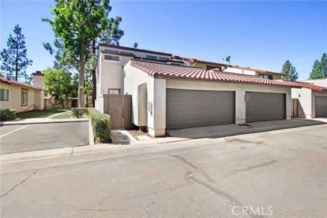 9847 Bolero Drive, Rancho Cucamonga CA: https://media.crmls.org/medias/31454511-da75-4a04-8909-94e17123f812.jpg