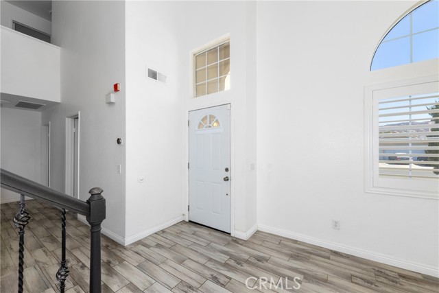 Detail Gallery Image 3 of 32 For 15645 Isleta, Moreno Valley,  CA 92551 - 3 Beds | 3 Baths