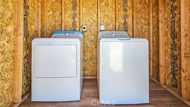 4574 Avenida Del Sol, Joshua Tree CA: https://media.crmls.org/medias/314625c0-2589-40e3-8133-6ebaeda9c26e.jpg