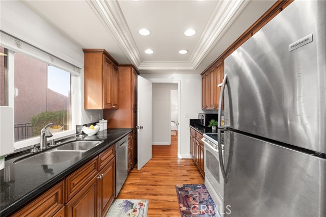 Detail Gallery Image 10 of 32 For 8641 Buena Tierra, Buena Park,  CA 90621 - 2 Beds | 2 Baths