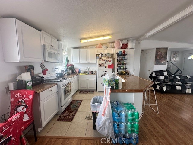 Detail Gallery Image 12 of 24 For 3107 Phelan Rd, Phelan,  CA 92371 - 3 Beds | 2 Baths