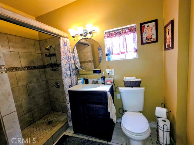 5323 Latham, Los Angeles CA: https://media.crmls.org/medias/3146c5e8-0f04-4092-b5e1-a357b46c4973.jpg