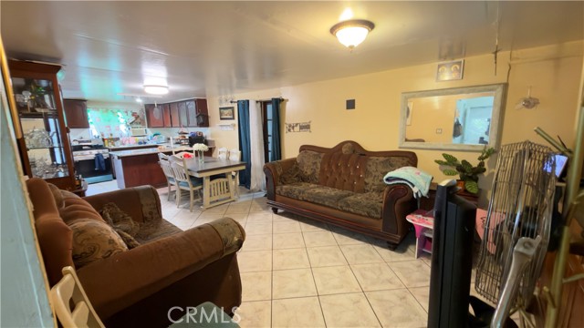 17515 Salais Street photo 6