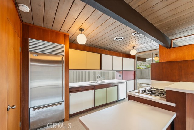 5112 E Valencia Drive, Orange CA: https://media.crmls.org/medias/314903cd-f9bf-4f98-b157-8f652ecb8f43.jpg