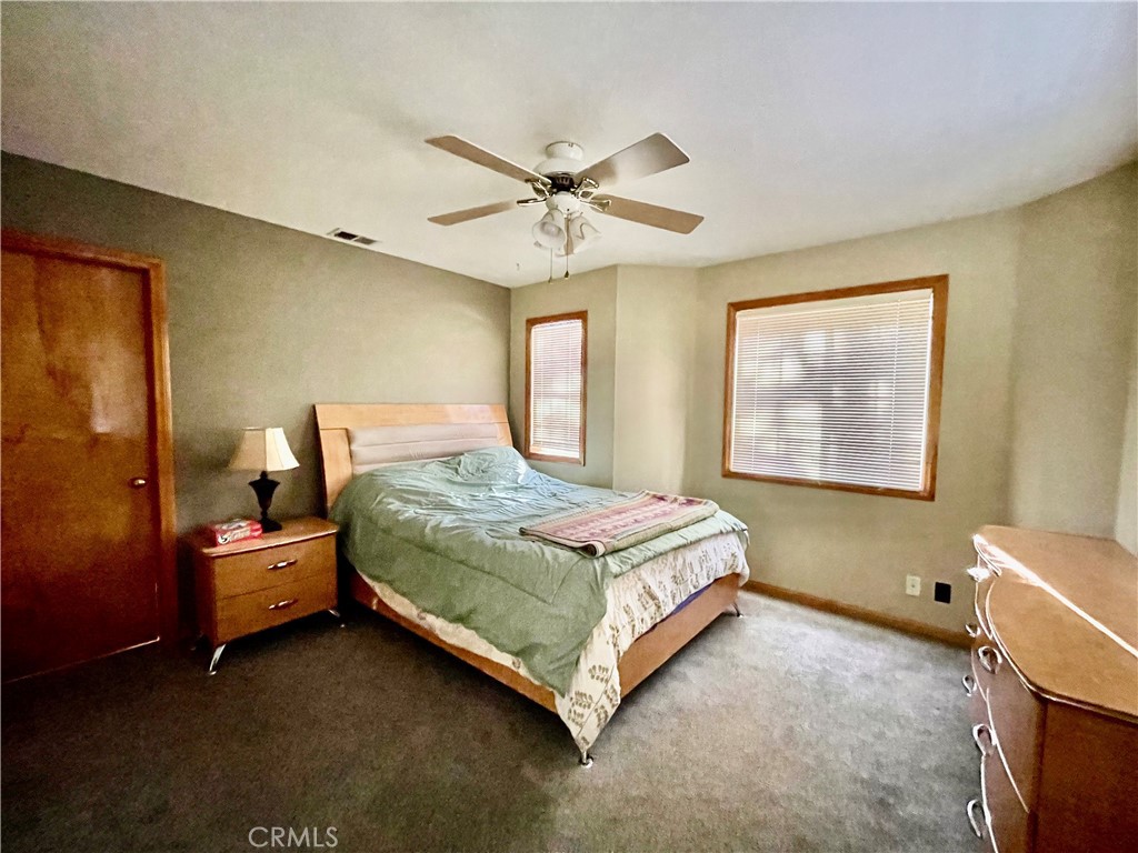 https://media.crmls.org/medias/314a2b60-abd8-4c0c-bd4e-2f4c99e25054.jpg?preset=X-Large