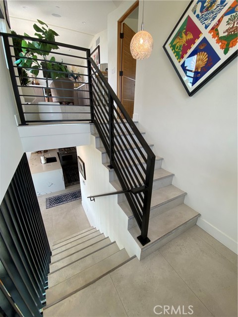 500 E Balboa Boulevard, Newport Beach CA: https://media.crmls.org/medias/314a6f31-0a31-400a-af35-1694b5dabf0f.jpg