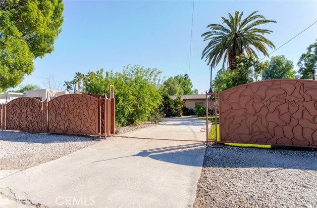 Detail Gallery Image 3 of 34 For 19026 Keswick, Reseda,  CA 91335 - 2 Beds | 2 Baths