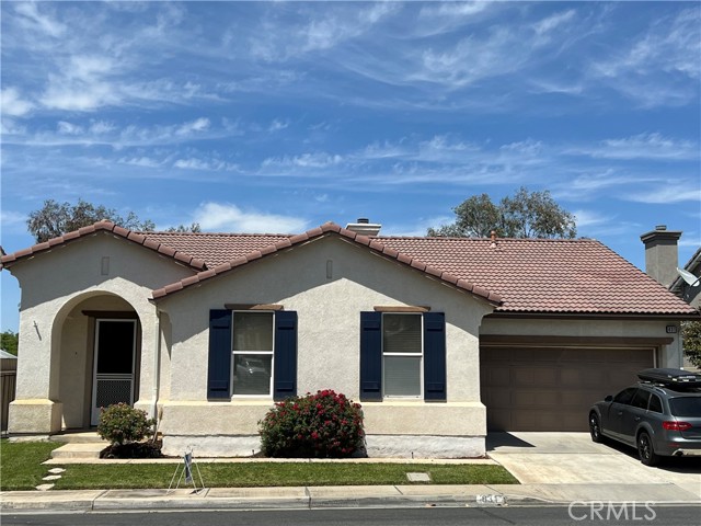 Detail Gallery Image 1 of 1 For 831 Shasta Dr, Corona,  CA 92881 - 3 Beds | 2 Baths