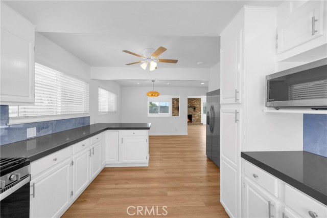 4382 Marion Avenue, Cypress CA: https://media.crmls.org/medias/314aac29-eebb-4170-a168-35ff6360f5e8.jpg