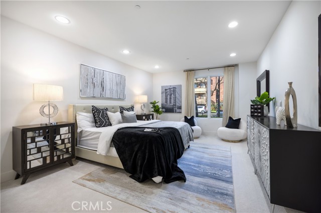 Detail Gallery Image 1 of 1 For 1318 Roxbury Dr #116,  Los Angeles,  CA 90035 - 2 Beds | 2/1 Baths