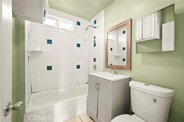 Detail Gallery Image 29 of 41 For 818 W 65th, Los Angeles,  CA 90044 - – Beds | – Baths