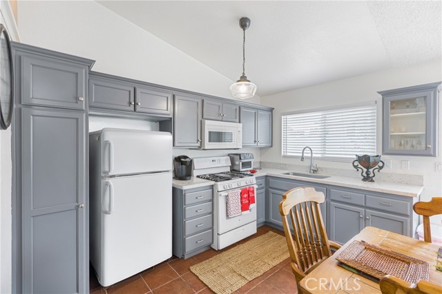 Detail Gallery Image 8 of 20 For 1829 Springtree, Perris,  CA 92571 - 2 Beds | 1 Baths