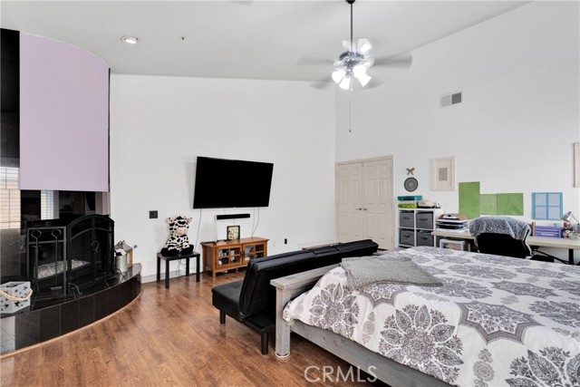 Detail Gallery Image 23 of 62 For 12546 Autumn Leaves Ave, Victorville,  CA 92395 - 5 Beds | 3/1 Baths