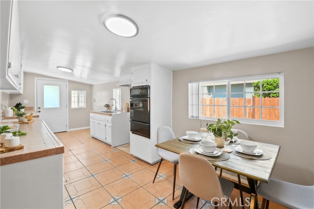 Detail Gallery Image 6 of 20 For 13439 Roselle Ave, Hawthorne,  CA 90250 - 3 Beds | 2 Baths