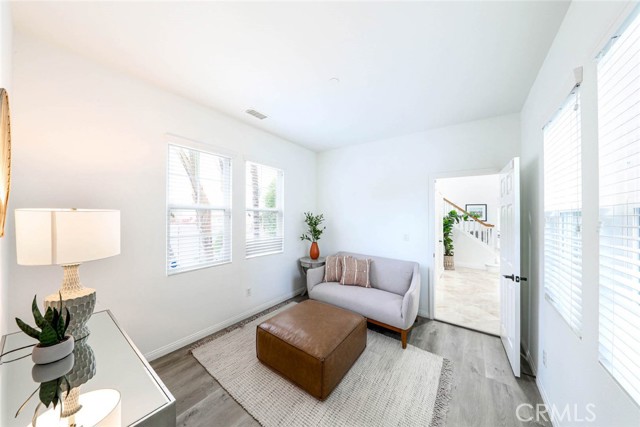 22 Via Paquete, San Clemente CA: https://media.crmls.org/medias/314e0c51-5dac-4cc3-b87d-28b5b27773ff.jpg